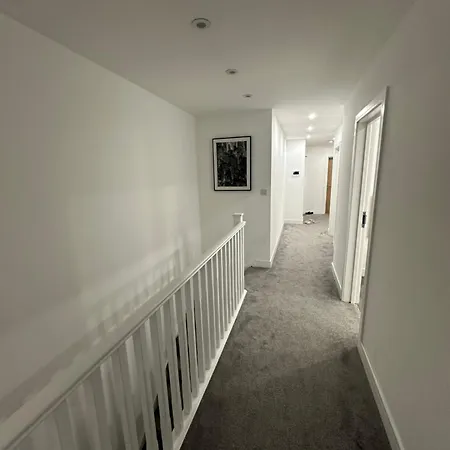 Ah Livings Apartment London Exterior photo