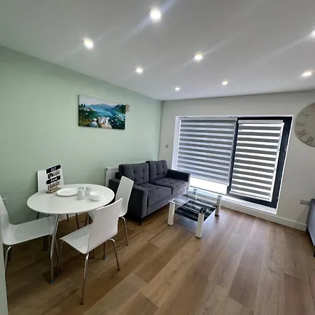 Ah Livings Apartment London Exterior photo